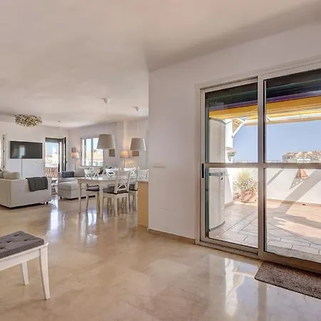 Spacious Penthouse With Spectacular Sea Views! Benalmádena