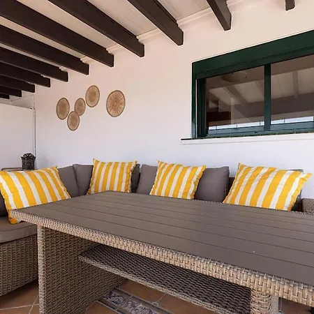 Spacious Penthouse With Spectacular Sea Views! ベナルマデナ