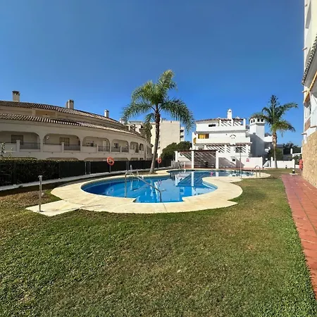 Spacious Penthouse With Spectacular Sea Views! アパート ベナルマデナ